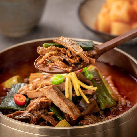 연희동ㅣ Spicy beef and vegetable soup • 육개장 900ml